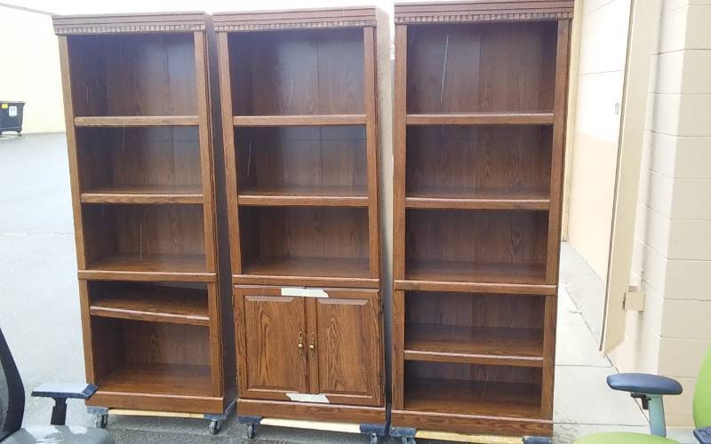 lot 22 image: 3-Book Shelves (Match Lots 21-23)