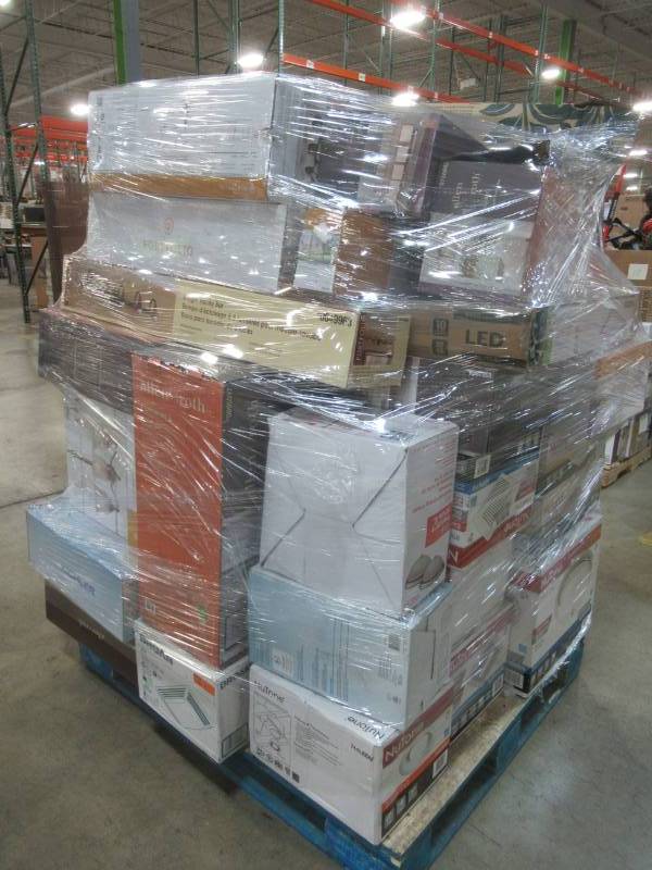 lot 50 image: WHOLESALE MIXED PALLET OF RETURNS - INDOOR LIGHTING AND EXHAUST FANS