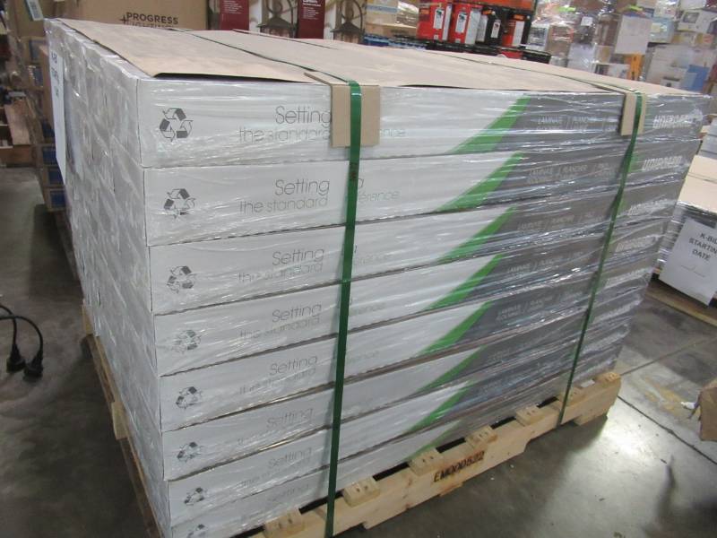 lot 25 image: UNIBOARD Gomera Oak Luxury Laminate Flooring- 8 plankscase (17.34 sq ft.case) - 40 Cases. Model UL000313