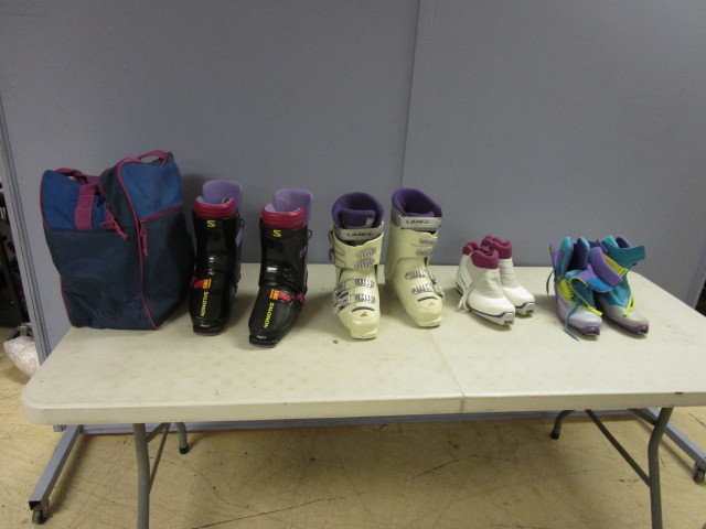 lot 618 image: SKI BOOTS AND ICE SKATING BOOTS