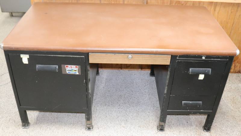 Metal Desk w Brown Top