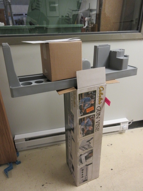 CABELLAS GUN VISE