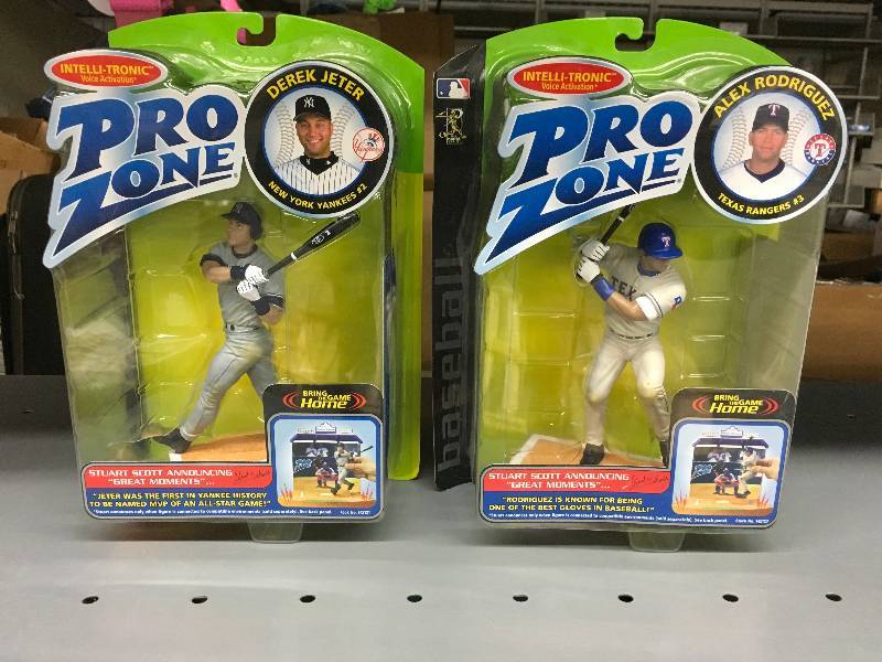 lot 290 image: Derek Jeter & Alex Rodriguez Figurines