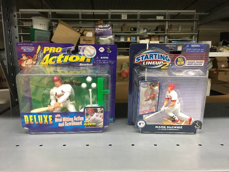 lot 301 image: Mark McGwire Figurines