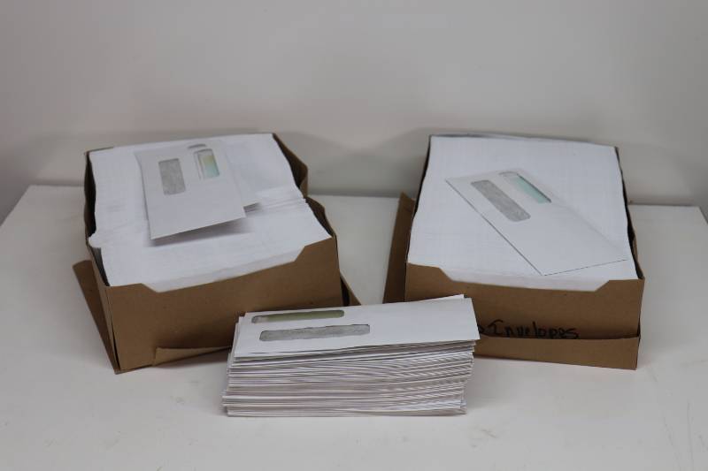 lot 28 image: Envelopes