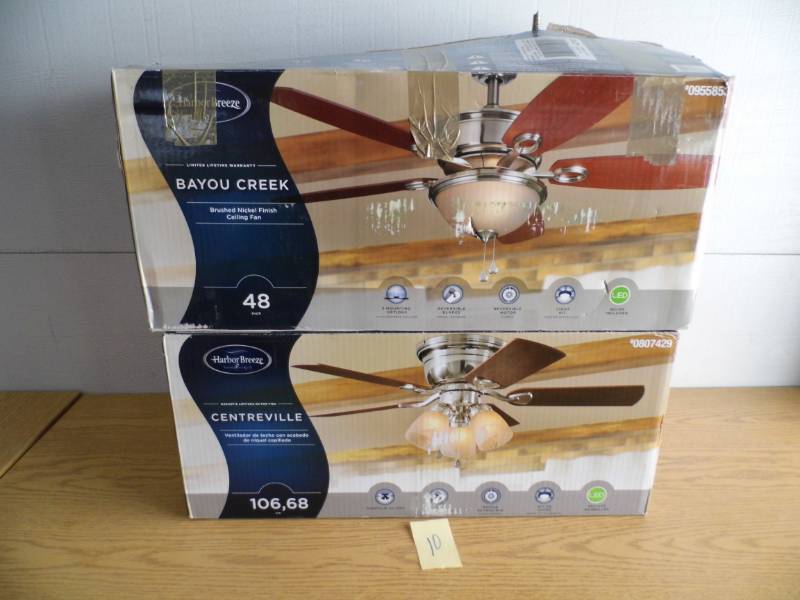 lot 10 image: Lot of 2 Ceiling Fans