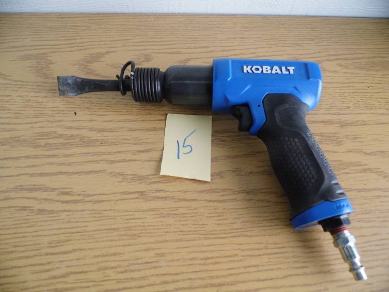 lot 15 image: Kobalt Air Chisel