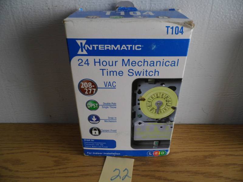 lot 22 image: Intermatic Mechanical Timer
