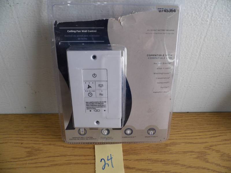 lot 24 image: Universale Fan Wall Control Unit