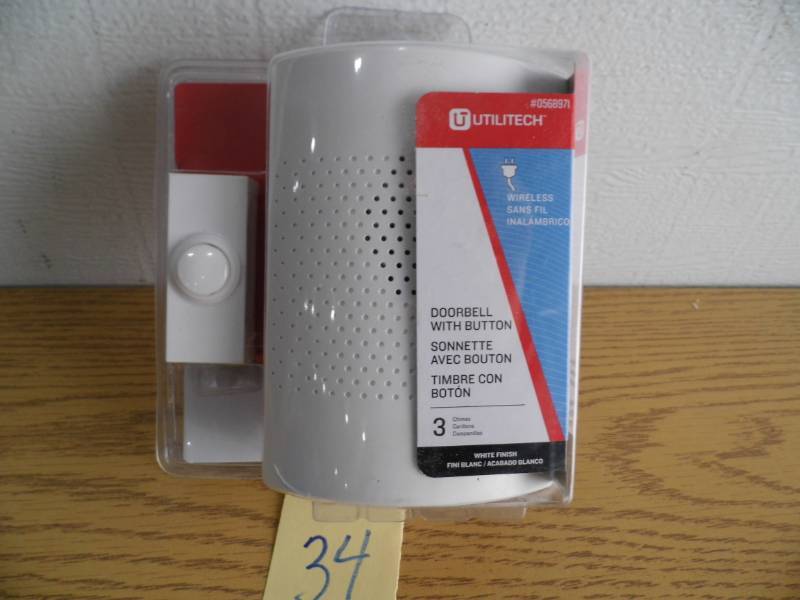 lot 34 image: Utilitech Doorbell
