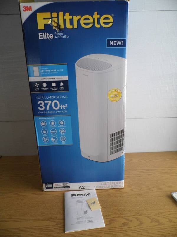 lot 44 image: Filtrete Air Purifier