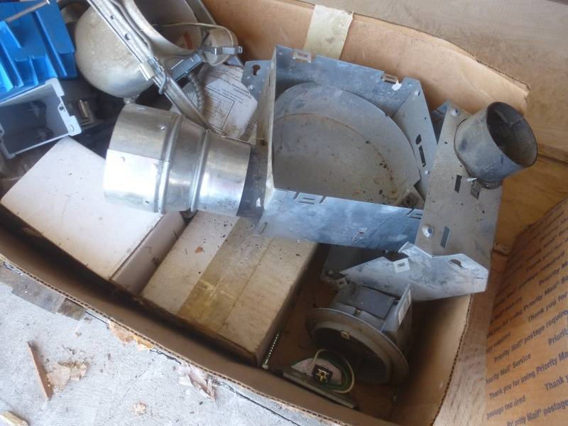lot 18 image: Box Duct & Electrical