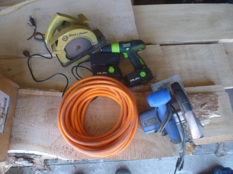 lot 19 image: Power Tools & Hose