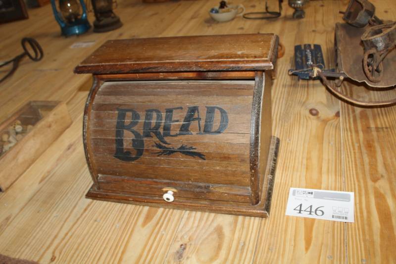 lot 446 image: Wooden vintage bread box