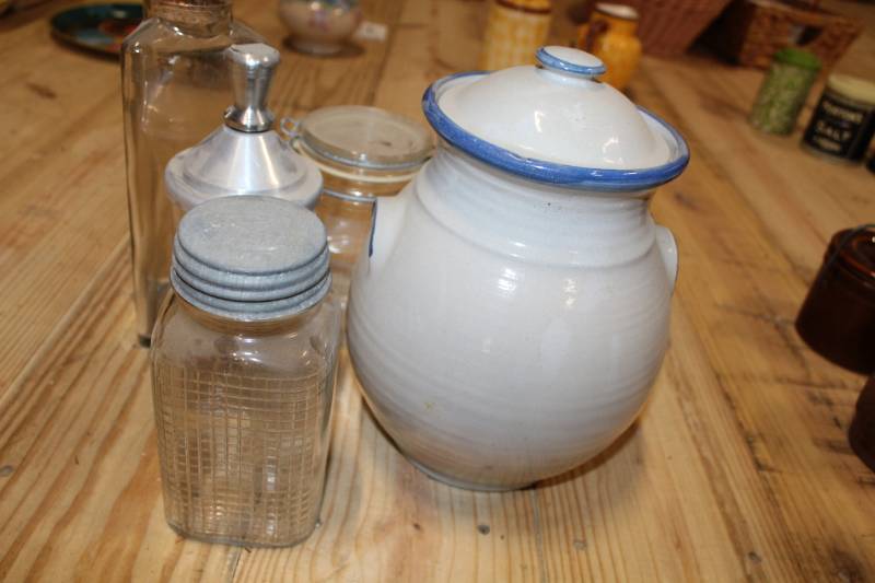 lot 435 image: Porcelain cookie jar and antique glass jars with lids