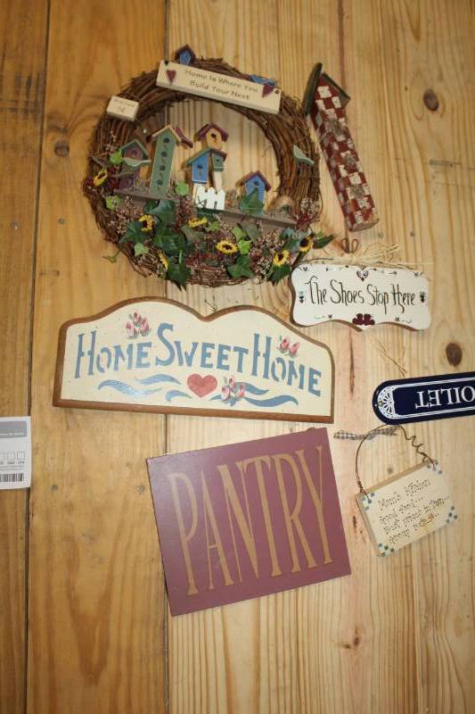 lot 459 image: Wooded decorations and wood signs