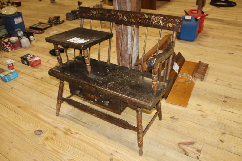 lot 390 image: Wood entry chair with shelf and drawer