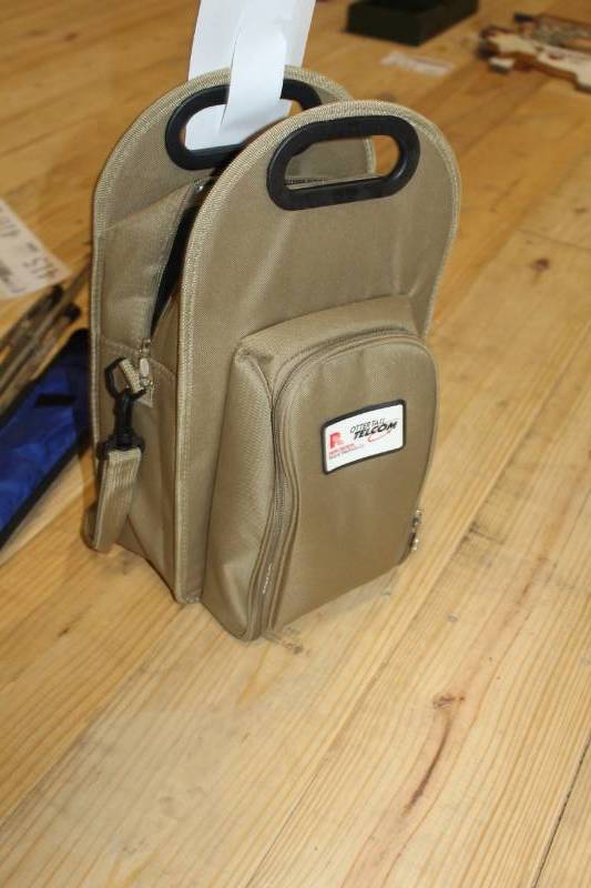 lot 417 image: Wine bottle cooler pack