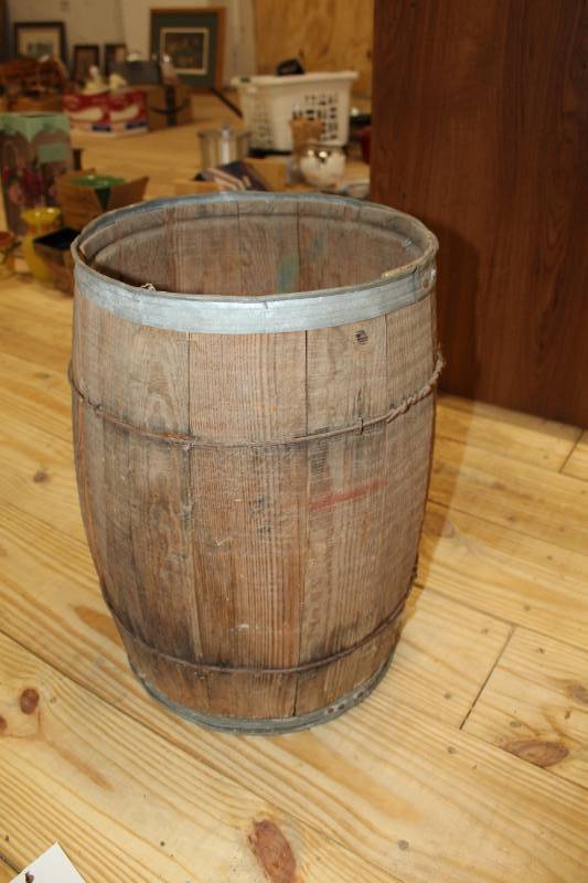 lot 402 image: Antique wooden barrel