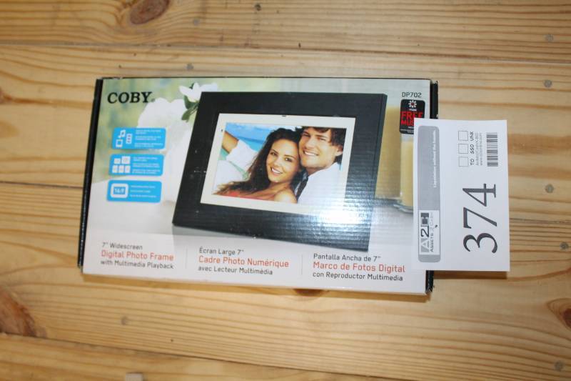 lot 374 image: Digital picture frame