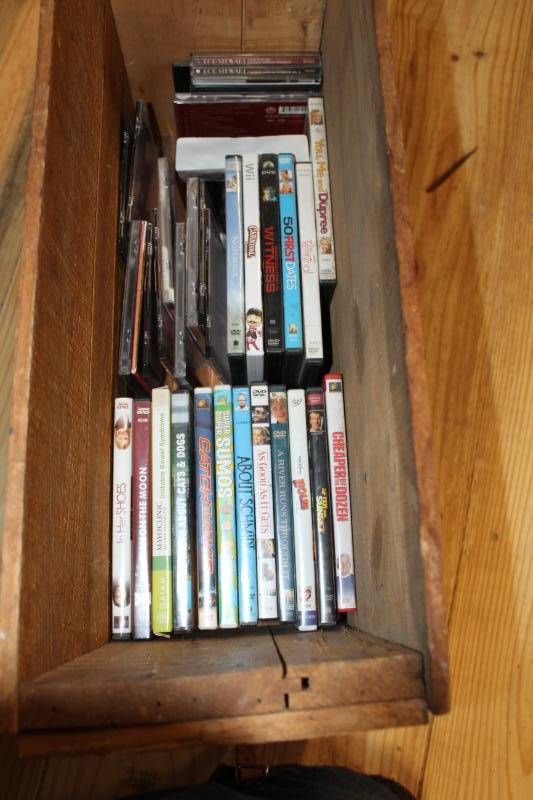 lot 370 image: Antique wooded box with DVDs and CDs