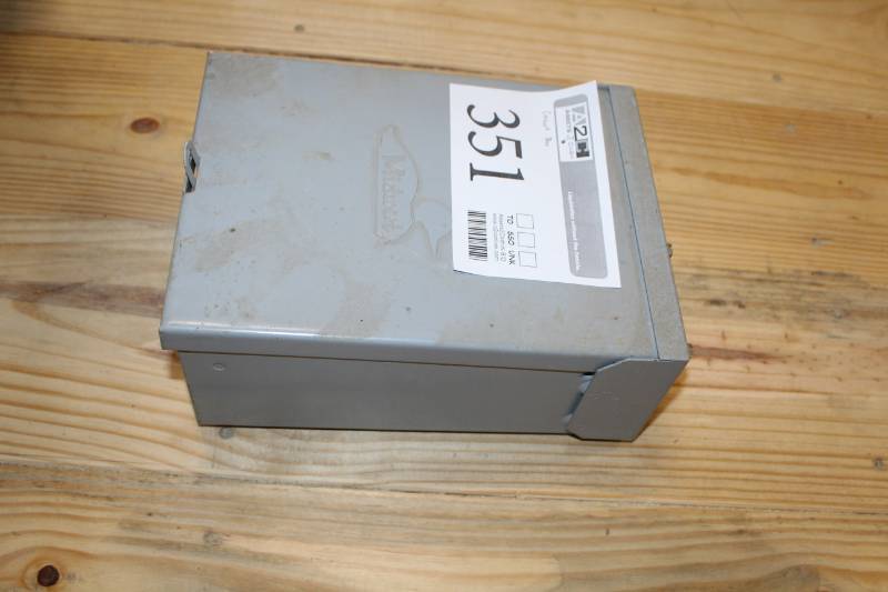 lot 351 image: 50 AMP Breaker box