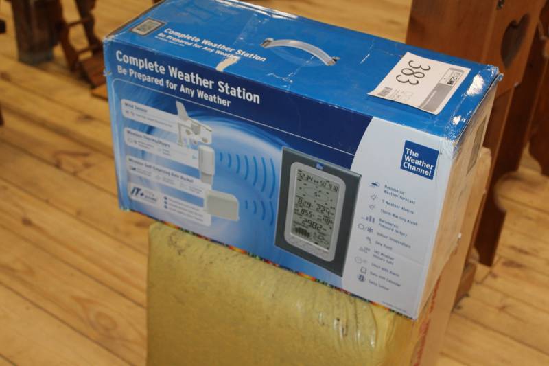 lot 383 image: Complete Weather Station
