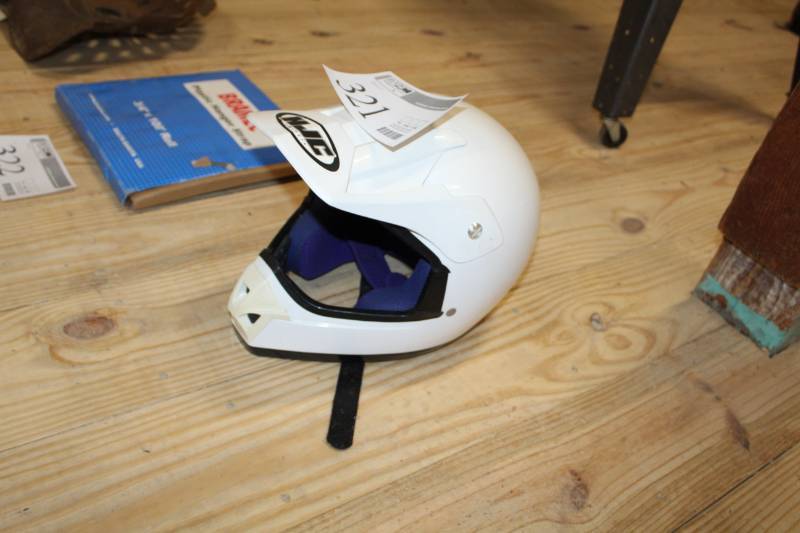 lot 321 image: Motocross child size helmet
