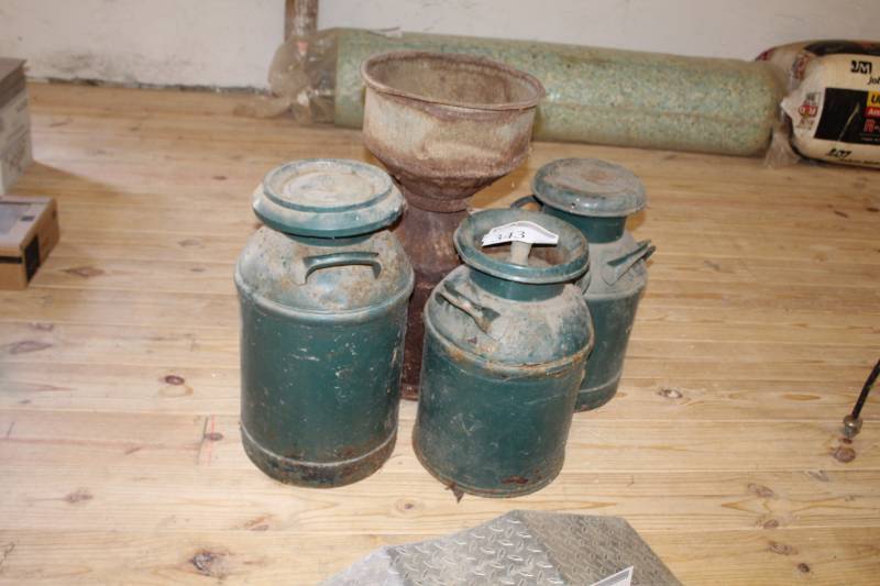lot 343 image: Antique Milk Cans. Great Condition