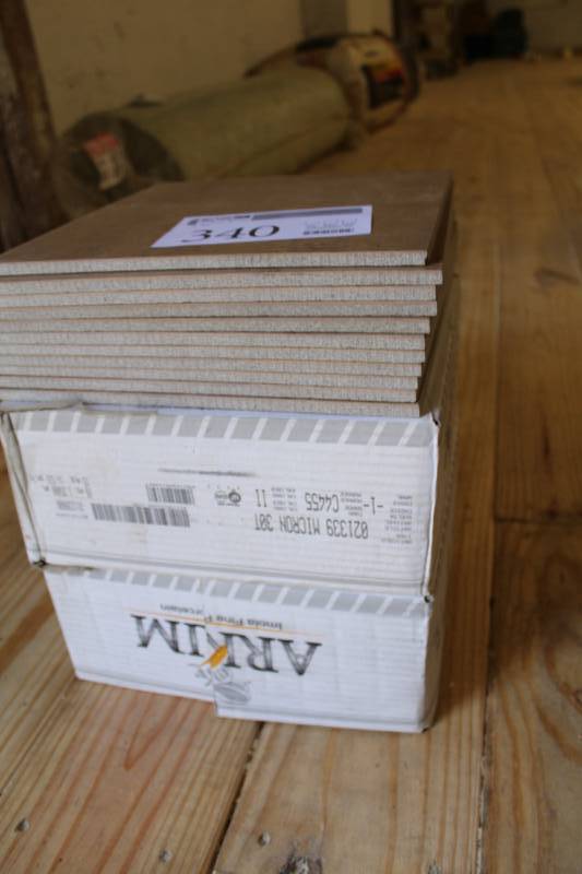 lot 340 image: Ceramic tile, 2-12 boxes, (New)
