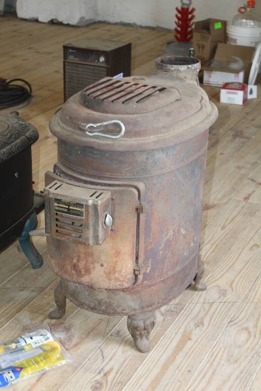 Antique Wood Stove By Ashley Automatic Nice Working Condition Oak Grove Shop Equipment Supplies And Ranch Decor K Bid