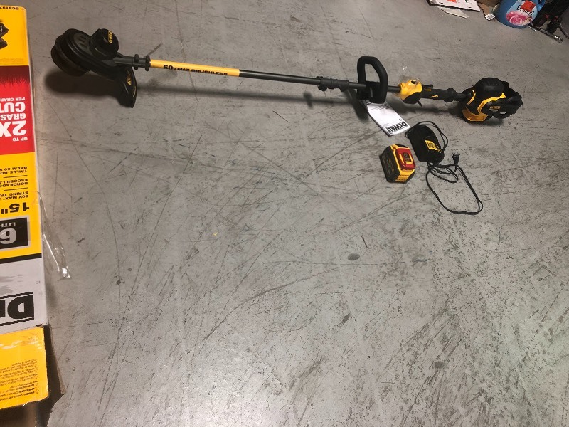 DEWALT 60-Volt MAX Lithium-Ion Cordless FLEXVOLT Brushless 15 in. String Grass Trimmer with 3.0Ah Battery and Charger Included in working conditions