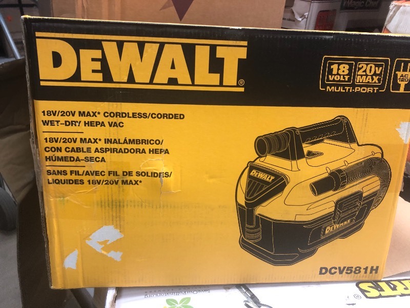 DEWALT 2-gal. Max CordlessCorded WetDry Vacuum in good condition