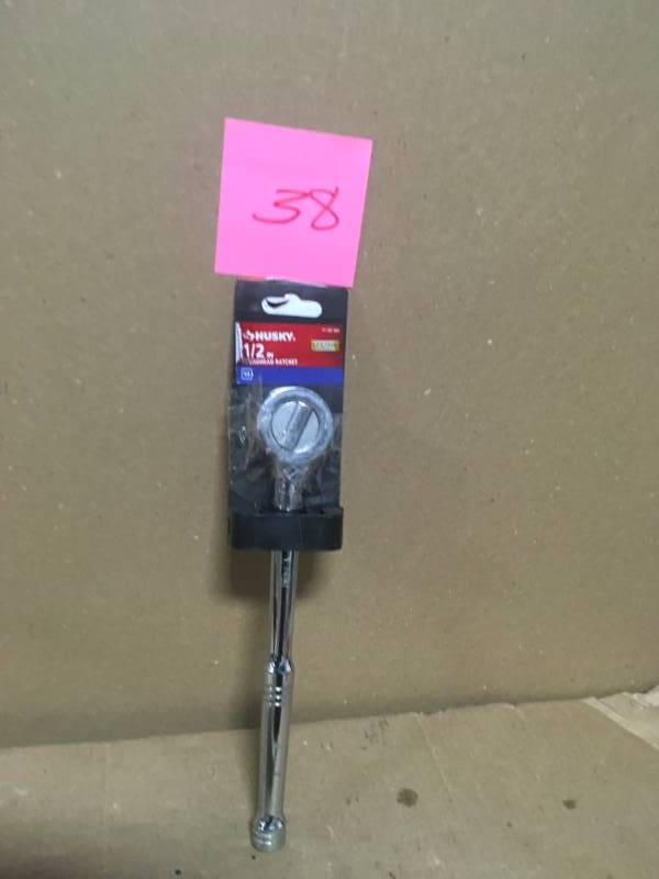 Husky 12 in. Drive Round Head Ratchet In very good condition