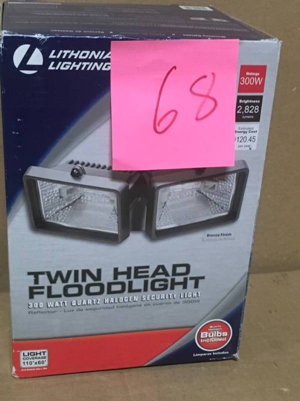 Lithonia Lighting 2-Lamp Bronze Outdoor Flood Light In very good condition