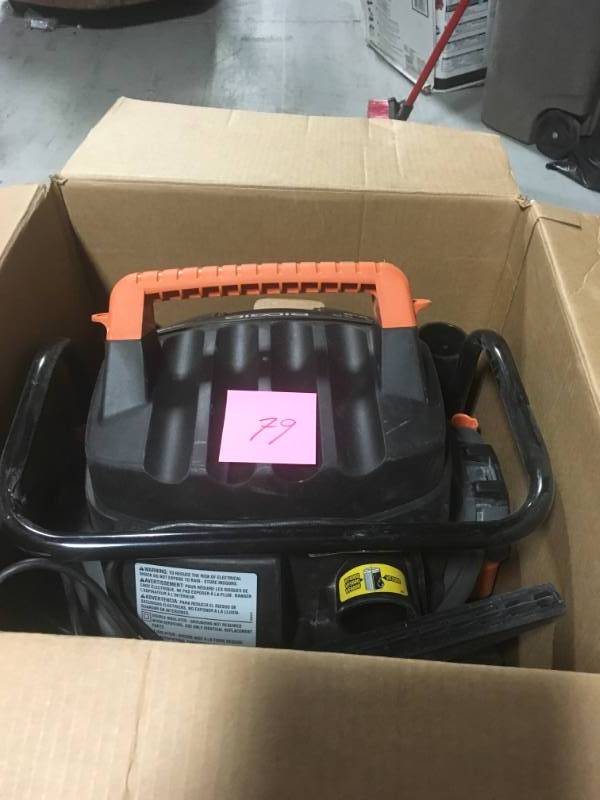 RIDGID 16 Gal. 6.5-Peak HP Stainless Steel Wet Dry Vac In very good condition
