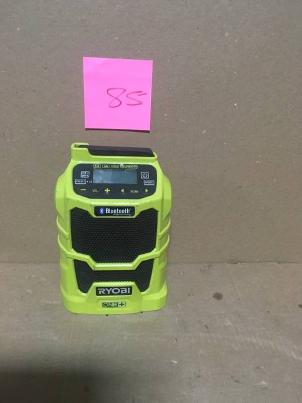 RYOBI 18-Volt ONE Cordless Compact Radio with Bluetooth Wireless Technology (Tool-Only) In very good condition