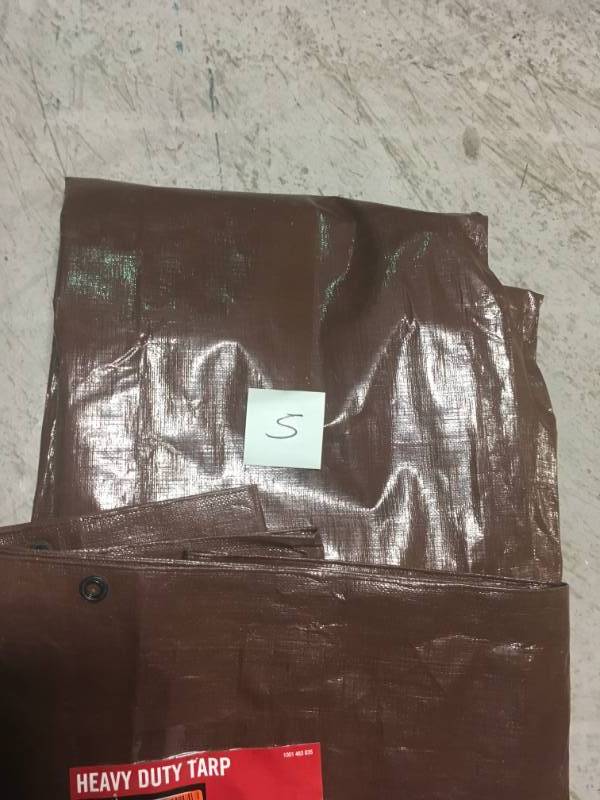 Everbilt 16 ft. x 20 ft. BrownSilver Heavy Duty Tarp n very good condition
