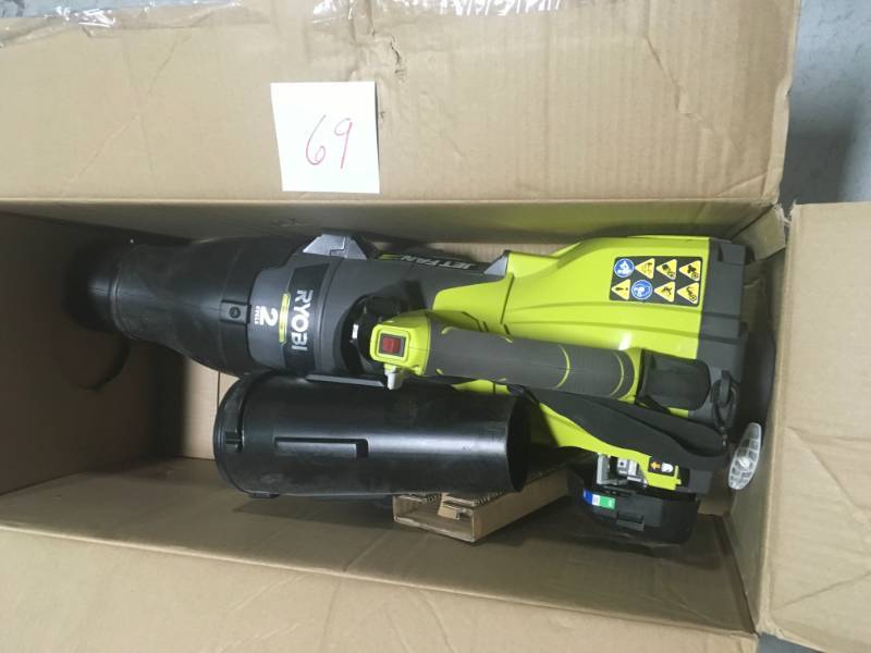 RYOBI 160 MPH 520 CFM 25cc Gas Jet Fan Blower in very good condition