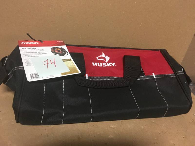 Husky 22 Rolling Mobile Heavy Duty Portable Tool Bag Storage Organizer Tote in very good condition