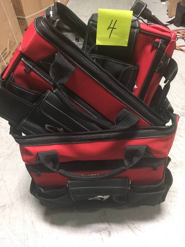 Husky . Pro Grade Rolling Tote Bag in very good condition