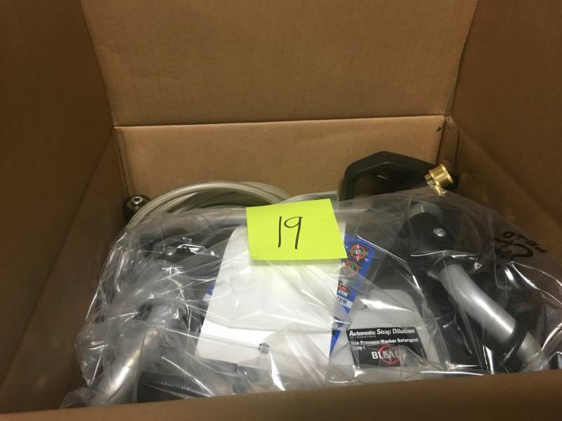 RYOBI 1,800 psi 1.2 GPM Electric Pressure Washer in very good condition
