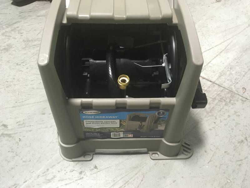 Suncast PHT100 Hose Reel with Tracker Hose Hideaway not used