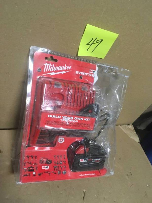 MILWAUKEE M18 5.0 Ah Battery in very good condition