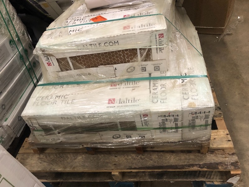 Daltile Parkwood Beige 7 in. x 20 in. Ceramic Floor and Wall Tile (10.89 sq. ft.  case) 12 CASES NO USED