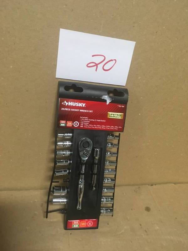 lot 20 image: Husky 14 in. Drive Ratchet SAEMetric Standard Socket Set (20-Piece) MISSING 2 PCS  in good condition
