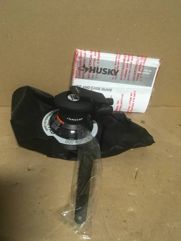 lot 43 image: Husky 6 in. Low Vibration Palm Sander in good condition