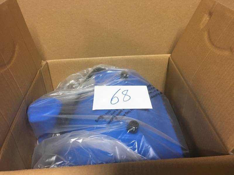 lot 68 image: B-Air 14 HP Air Mover Blower Fan for Water Damage Restoration Carpet Dryer Floor Home and Plumbing Use in Blue in good condition