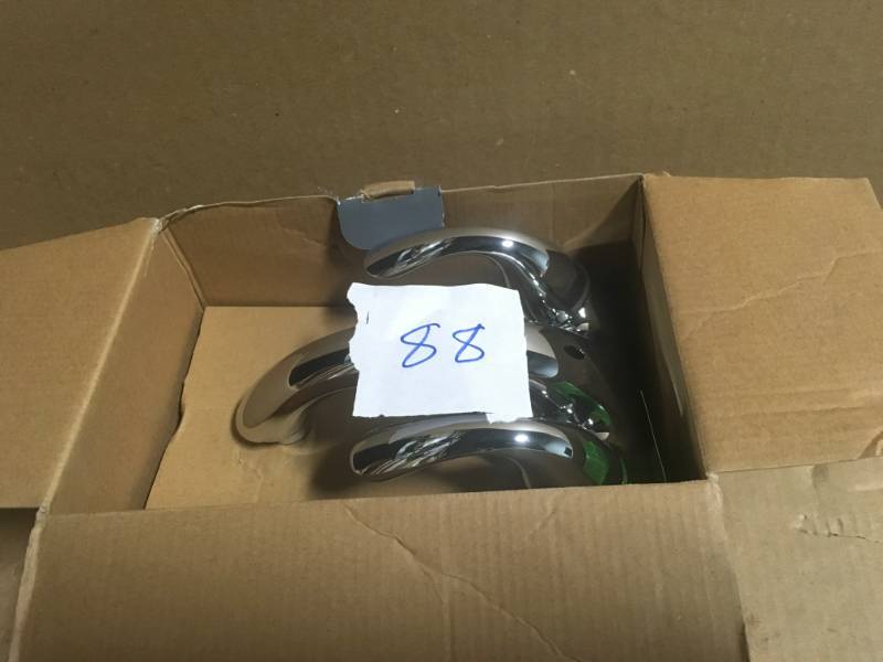 lot 88 image: Glacier Bay Builders 4 in. Centerset 2-Handle Low-Arc Bathroom Faucet in Chrome in good condition
