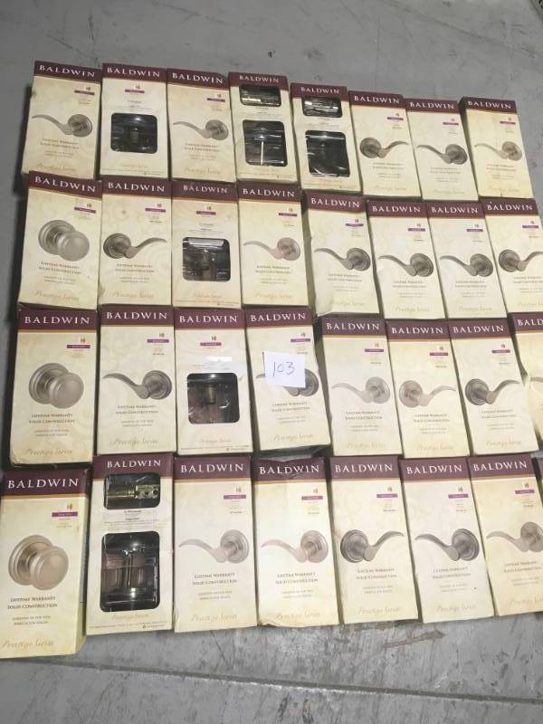 lot 103 image: HUGE MIXED LOT OF 32 PCS OF BALDWIN DOOR KNOB NOT TESTED